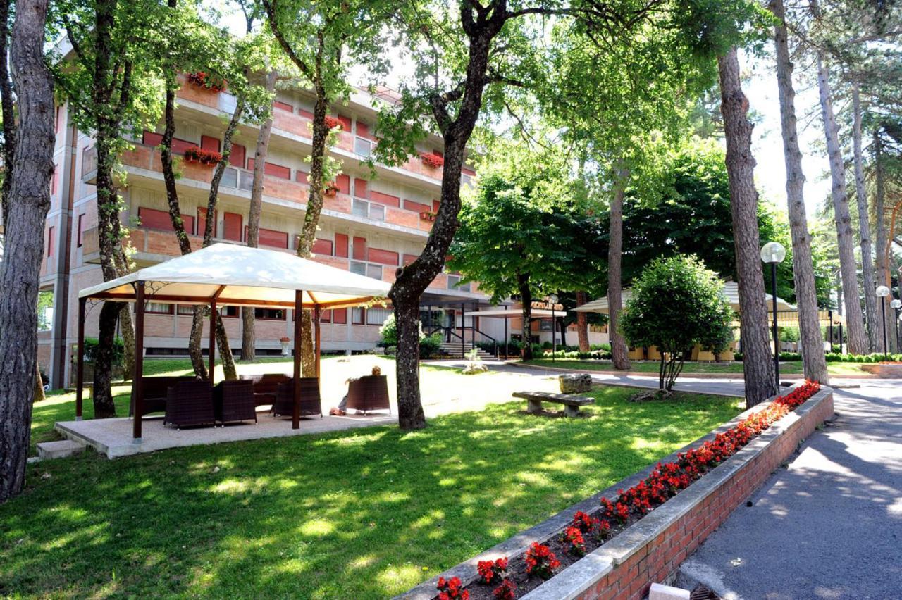 Hotel Michelangelo Chianciano Terme Esterno foto