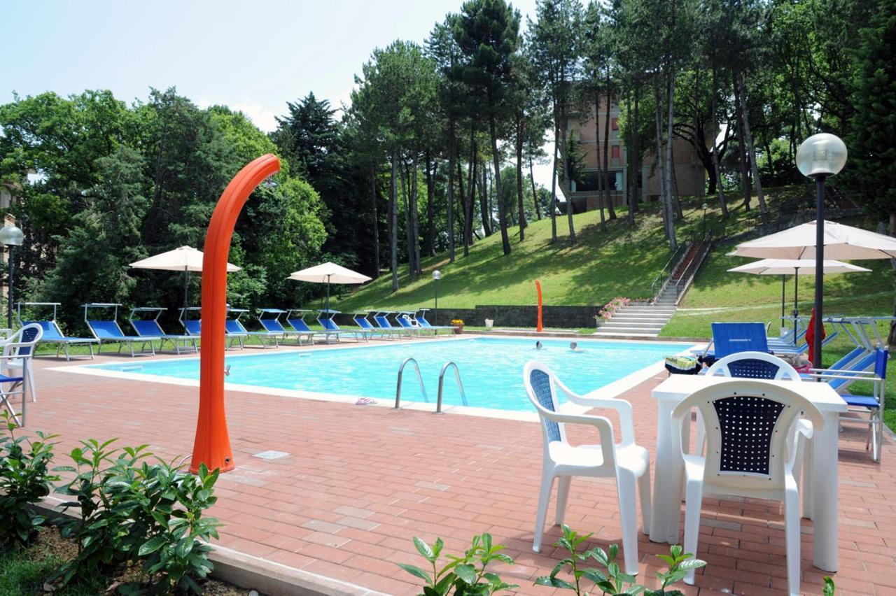 Hotel Michelangelo Chianciano Terme Esterno foto