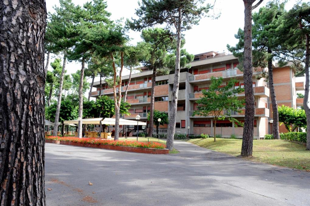Hotel Michelangelo Chianciano Terme Esterno foto