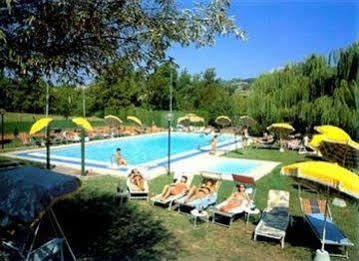Hotel Michelangelo Chianciano Terme Esterno foto